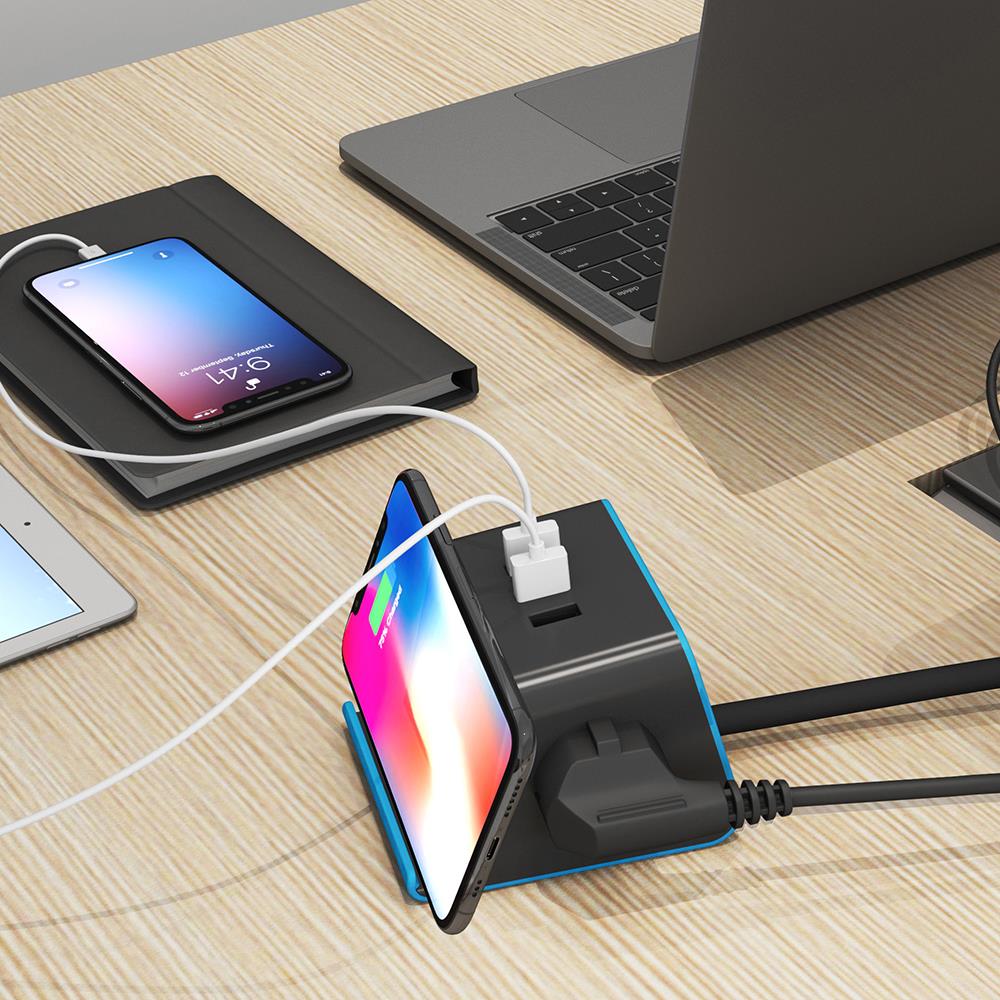 The Six Device Desktop Charging Cube